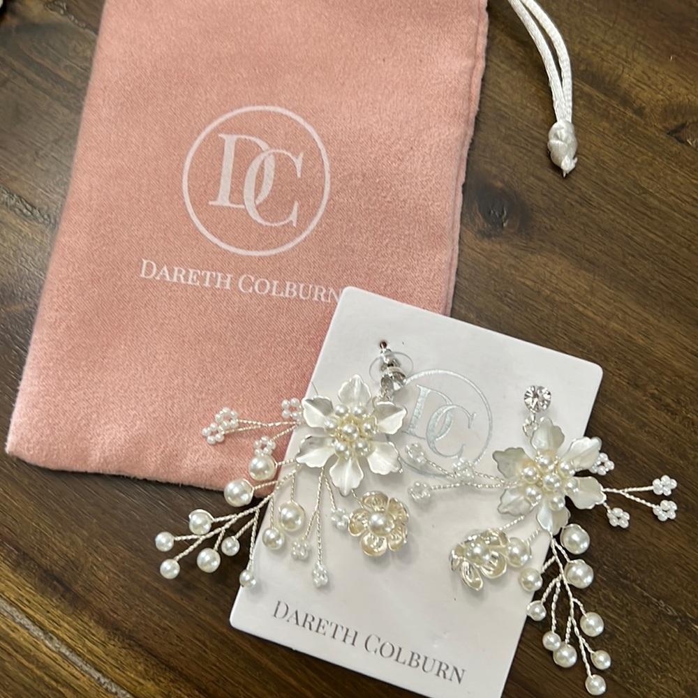 Wedding earrings